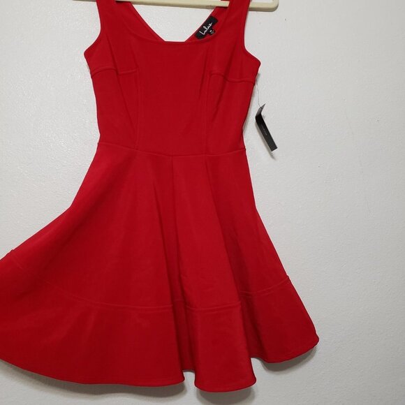 Lulu's Red Dress - Picture 3 of 11